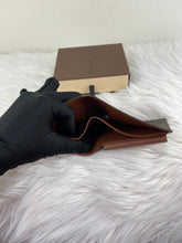 Load image into Gallery viewer, Men’s Wallet Monogram SKU816