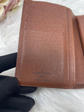 Load image into Gallery viewer, Kisslock Wallet SKU6327
