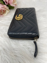 Load image into Gallery viewer, Gucci Marmont Wallet