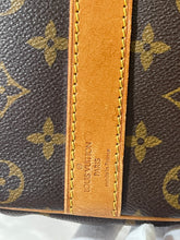 Load image into Gallery viewer, Keepall Bandoliere 50 SKU1553