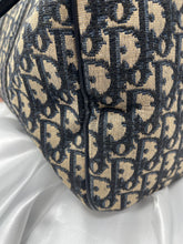 Load image into Gallery viewer, Dior Boston 25 SKU6258