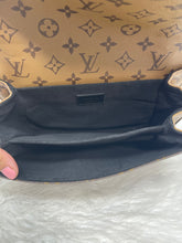 Load image into Gallery viewer, Pochette Metis Reverse SKU6020
