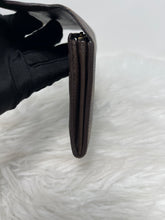 Load image into Gallery viewer, Sarah DE Wallet SKU6335