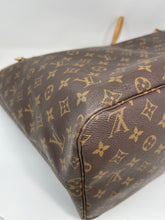 Load image into Gallery viewer, Neverfull GM Pivione SKU1000