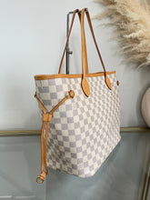 Load image into Gallery viewer, Neverfull MM Azur SKU6288