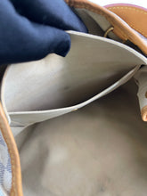 Load image into Gallery viewer, Galleria PM Azur SKU742