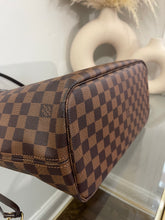 Load image into Gallery viewer, Neverfull MM DE SKU6292