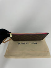 Load image into Gallery viewer, Neverfull Pouch MM Pivione
