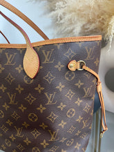 Load image into Gallery viewer, Neverfull MM Pivione SKU6392