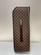 Load image into Gallery viewer, Pegase 55 Business Edition Damier Ebene SKU712