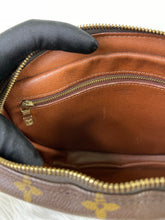 Load image into Gallery viewer, Jeune Fille Monogram SKU717