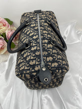 Load image into Gallery viewer, Dior Boston 25 SKU6258