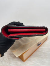 Load image into Gallery viewer, Pallas Wallet Red SKU6152