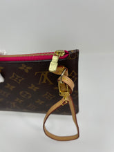 Load image into Gallery viewer, Neverfull MM Pivione SKU1505
