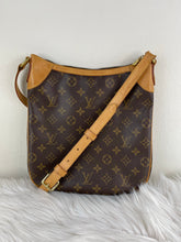 Load image into Gallery viewer, Odeon PM Monogram SKU726