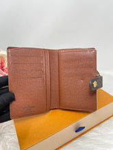 Load image into Gallery viewer, Kisslock Wallet SKU6355