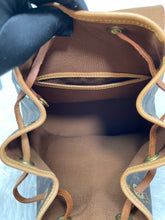 Load image into Gallery viewer, Monsouris MM