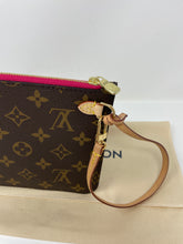 Load image into Gallery viewer, Neverfull Pouch MM Pivione