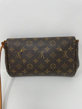 Load image into Gallery viewer, Favorite MM Monogram