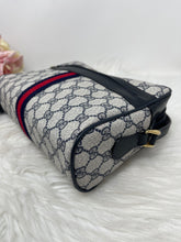 Load image into Gallery viewer, Gucci Vintage SKU6172
