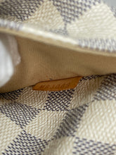 Load image into Gallery viewer, Totally MM Azur SKU1198