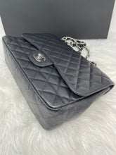 Load image into Gallery viewer, Chanel Classic Jumbo SHW