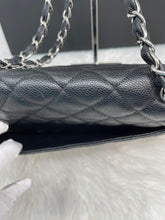 Load image into Gallery viewer, Chanel Classic Jumbo SHW