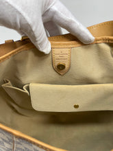 Load image into Gallery viewer, Galleria PM Azur SKU891