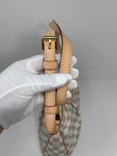 Load image into Gallery viewer, Siracusa PM SKU1215