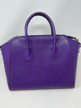 Load image into Gallery viewer, Givenchy Antigona Large SKU800