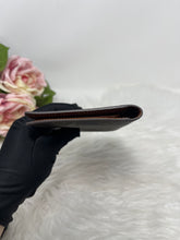 Load image into Gallery viewer, Checkbook Holder SKU6333