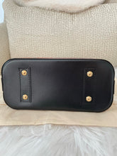 Load image into Gallery viewer, Alma BB Limited Transformed Time Trunk