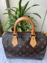 Load image into Gallery viewer, Speedy 25 Monogram SKU743