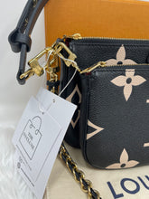 Load image into Gallery viewer, Multi Pochette SKU6015