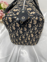 Load image into Gallery viewer, Dior Boston 25 SKU6258