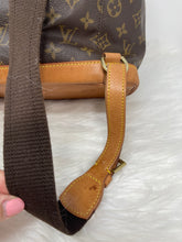Load image into Gallery viewer, Monsouris Backpack GM SKU