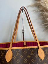Load image into Gallery viewer, Neverfull MM Pivione SKU6267