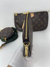 Load image into Gallery viewer, MULTI POCHETTE SKU1239