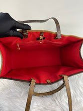 Load image into Gallery viewer, On The Go GM SKU725