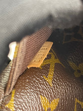Load image into Gallery viewer, Menilmontant PM Monogram SKU740