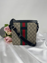 Load image into Gallery viewer, Gucci Messenger SKU6257