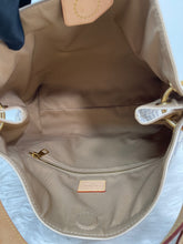 Load image into Gallery viewer, Graceful PM Azur SKU6171