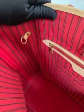 Load image into Gallery viewer, Neverfull MM Cerise SKU6340