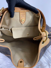 Load image into Gallery viewer, Galleria GM Monogram SKU702