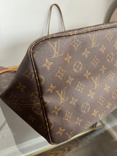 Load image into Gallery viewer, Neverfull GM Beige SKU6347