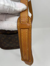 Load image into Gallery viewer, St Cloud PM SKU1274