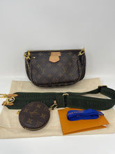 Load image into Gallery viewer, MULTI POCHETTE SKU1239
