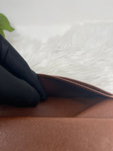 Load image into Gallery viewer, Kisslock Wallet SKU6327