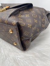 Load image into Gallery viewer, Metis Hobo SKU6346