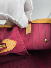 Load image into Gallery viewer, Neverfull GM Pivione SKU1000